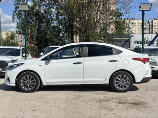 2021 Hyundai Solaris II Рестайлинг, чёрный, 1049000 рублей, вид 5