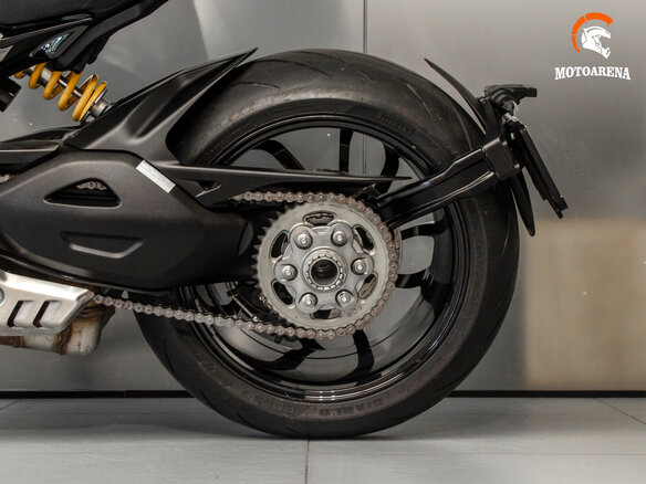 2023 Ducati Diavel V4, чёрный, 2577382 рублей - вид 16