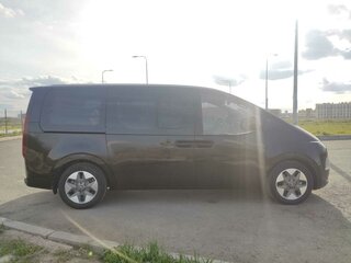 2021 Hyundai Staria I, чёрный, 3600000 рублей, вид 4