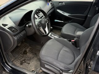 2011 Hyundai Solaris I, чёрный, 700000 рублей, вид 5