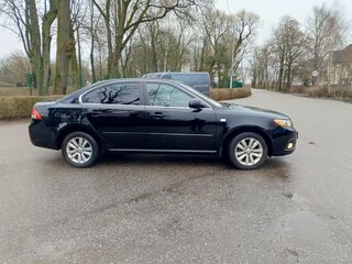 2010 Kia Magentis II Рестайлинг, чёрный, 850000 рублей, вид 5