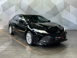 2020 Toyota Camry VIII (XV70), чёрный, 2850000 рублей, вид 3