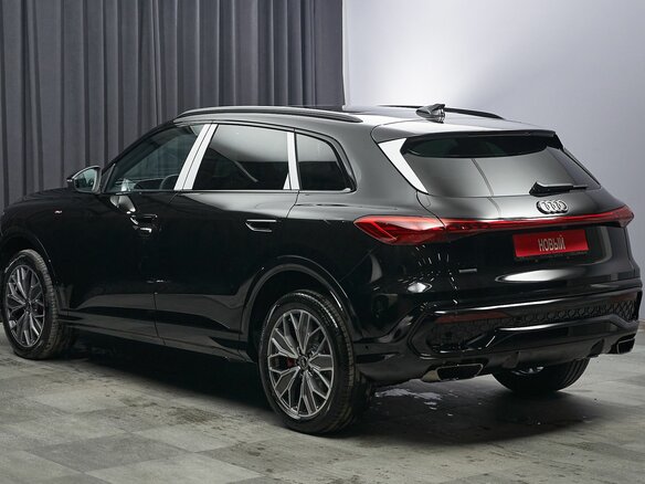 2025 Audi Q5 40 TFSI III (GU), чёрный, 6499000 рублей - вид 6
