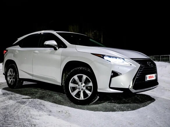 2016 Lexus RX 200t IV, белый, 4100000 рублей - вид 4