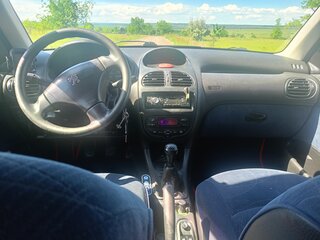 2002 Peugeot 206, красный, 105000 рублей, вид 5