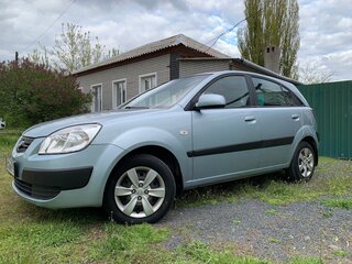 2009 Kia Rio II, серебристый, 450000 рублей, вид 1