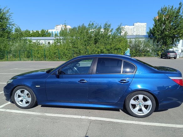 2005 BMW 5 серии 525i V (E60/E61), синий, 1000525 рублей - вид 4