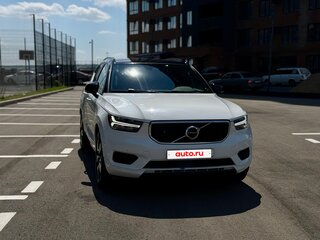2019 Volvo XC40 I, белый, 2650000 рублей, вид 2
