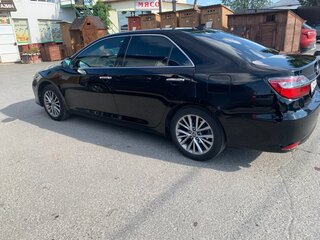 2016 Toyota Camry VII (XV50) Рестайлинг, чёрный, 3000000 рублей, вид 4