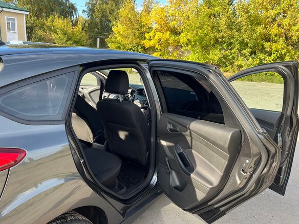 2019 Ford Focus III Рестайлинг, серый - вид 18