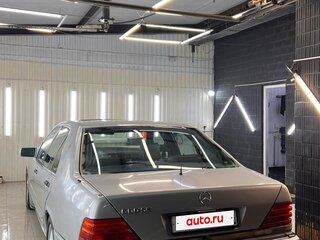 1992 Mercedes-Benz S-Класс 300 III (W140), серебристый, 530000 рублей, вид 2