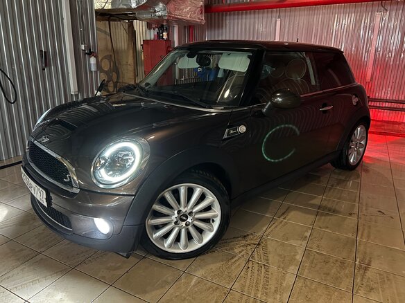 2010 Mini Hatch Cooper S II (R56) Рестайлинг, коричневый, 900000 рублей - вид 1