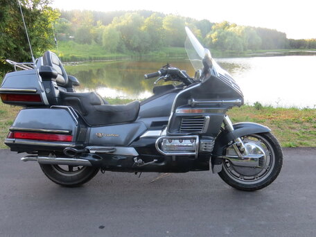 1988 Honda GL 1500 Gold Wing, серый, 530000 рублей, вид 2