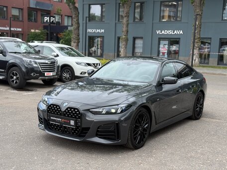 2025 BMW 4 серии Gran Coupe 430i xDrive G22, G23, G26 Рестайлинг, серебристый, 7090000 рублей, вид 1