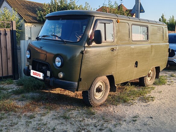 2004 УАЗ 3741, зелёный, 300000 рублей - вид 1