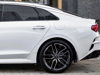 2020 Kia K5 III, белый, 3200000 рублей, вид 4