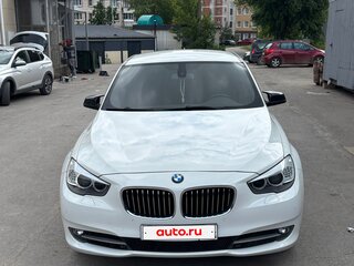 2009 BMW 5 серии Gran Turismo 530d VI (F10/F11/F07), белый, 2500000 рублей, вид 3