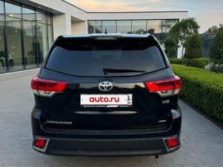 2018 Toyota Highlander III (XU50) Рестайлинг, чёрный, 3909900 рублей, вид 2