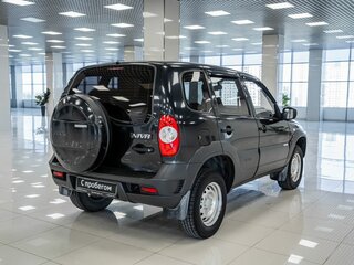 2011 Chevrolet Niva I Рестайлинг, чёрный, 400000 рублей, вид 2