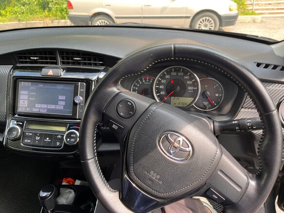 2013 Toyota Corolla Fielder XI (E160, E170, E180), чёрный, 1150000 рублей - вид 9