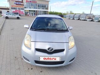 2010 Toyota Vitz II (XP90), голубой, 750000 рублей, вид 2