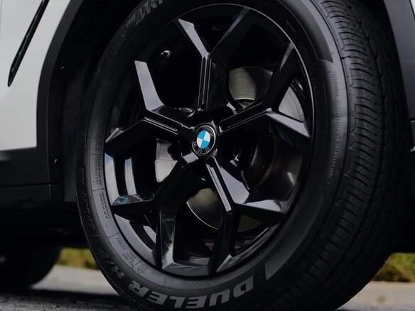 2023 BMW X4 30i II (G02) Рестайлинг, белый, 6698000 рублей - вид 25