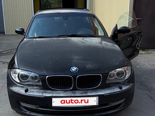 2009 BMW 1 серии 116i I (E81/E82/E87/E88) Рестайлинг, чёрный, 600000 рублей, вид 1