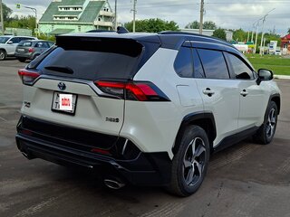 2021 Toyota RAV4 Prime V (XA50), белый, 4500000 рублей, вид 5
