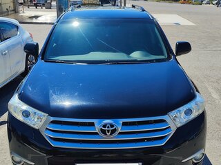 2011 Toyota Highlander II (XU40) Рестайлинг, чёрный, 2200000 рублей, вид 4