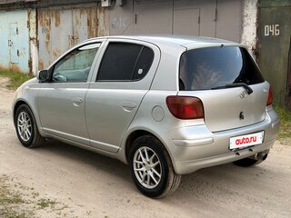 2002 Toyota Vitz I (P10), серый, 400000 рублей, вид 3