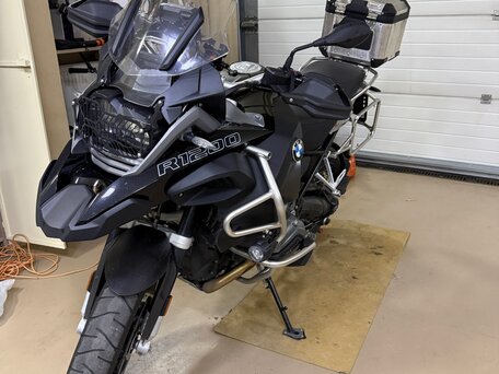 2018 BMW R 1200 GS Adventure, чёрный, 1690000 рублей, вид 1