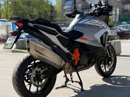 2023 KTM 1290 Super Adventure S, серый, 1390000 рублей, вид 4