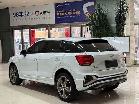 2022 Audi Q2 L 35 TFSI I Рестайлинг, белый, 2170000 рублей - вид 6