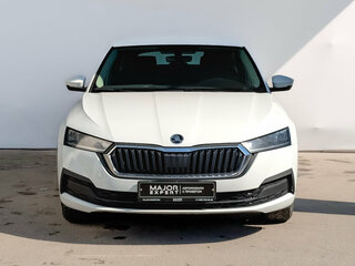 2021 Skoda Octavia IV (A8), белый, 2195000 рублей, вид 2