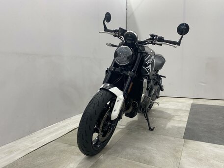 2021 Triumph Trident 660, чёрный, 720000 рублей, вид 5