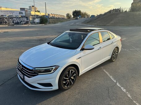 2018 Volkswagen Jetta 8-speed VII, белый, 1850000 рублей, вид 1