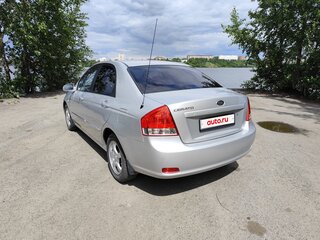 2006 Kia Cerato I Рестайлинг, серебристый, 550000 рублей, вид 2