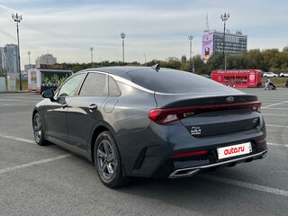 2020 Kia K5 III, серый, 2350000 рублей, вид 4