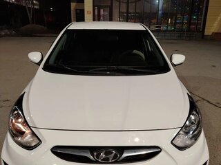2013 Hyundai Solaris I, белый, 370000 рублей, вид 2