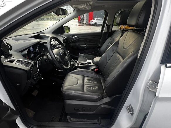 2013 Ford Kuga II, белый - вид 3