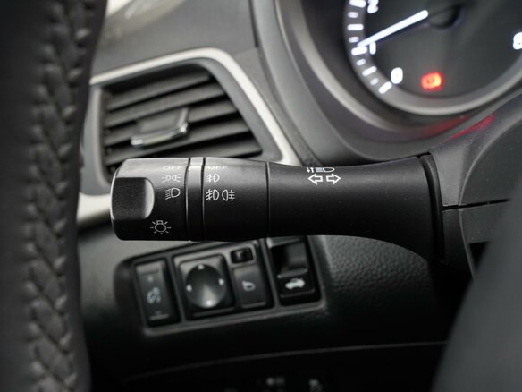2014 Nissan Sentra VII (B17), чёрный - вид 15