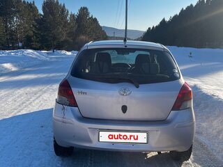 2010 Toyota Vitz II (XP90), серый, 540000 рублей, вид 5