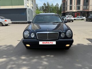 1998 Mercedes-Benz E-Класс 200 II (W210, S210), синий, 470000 рублей, вид 1