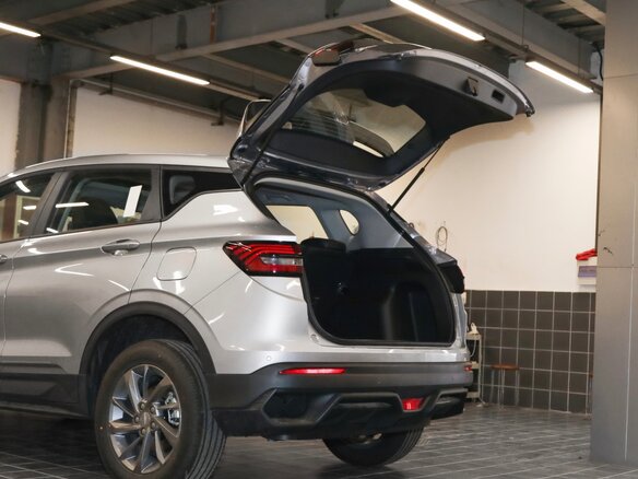 2026 Geely Binyue I Рестайлинг 2, серый, 1818000 рублей - вид 26