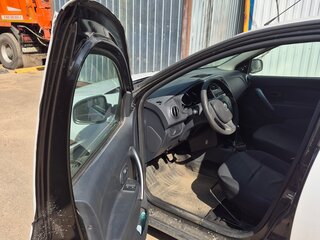 2016 Renault Logan II, белый, 420000 рублей, вид 5
