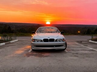 2002 BMW 5 серии 520i IV (E39) Рестайлинг, серебристый, 850000 рублей, вид 2