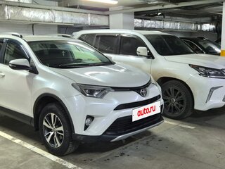 2015 Toyota RAV4 IV (XA40) Рестайлинг, белый, 2250000 рублей, вид 2
