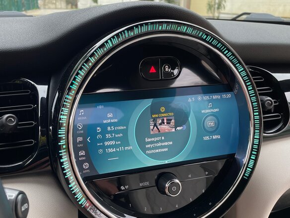 2021 Mini Hatch Cooper III (F55/F56) Рестайлинг 2, зелёный, 2700000 рублей - вид 12