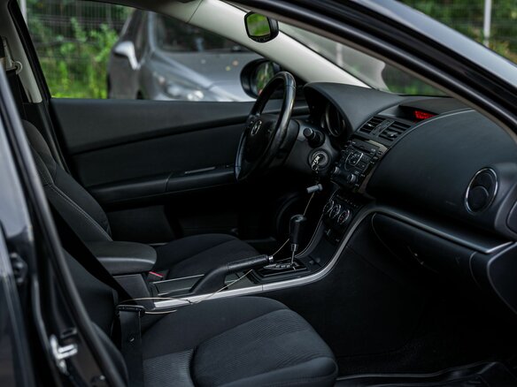 2012 Mazda 6 II (GH) Рестайлинг, чёрный, 799000 рублей - вид 12