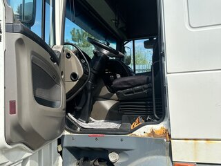2013 DAF XF 105, белый, 2500000 рублей, вид 3